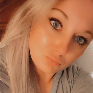 Meet your Posher, Lacey